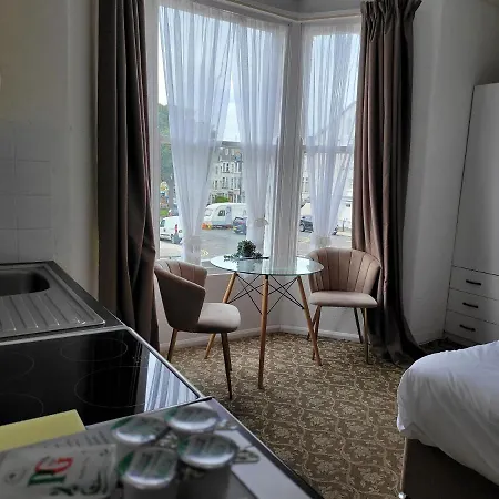Seaside Ground Floor Flat Wifi & Free Parking Apartment Scarborough Exterior photo