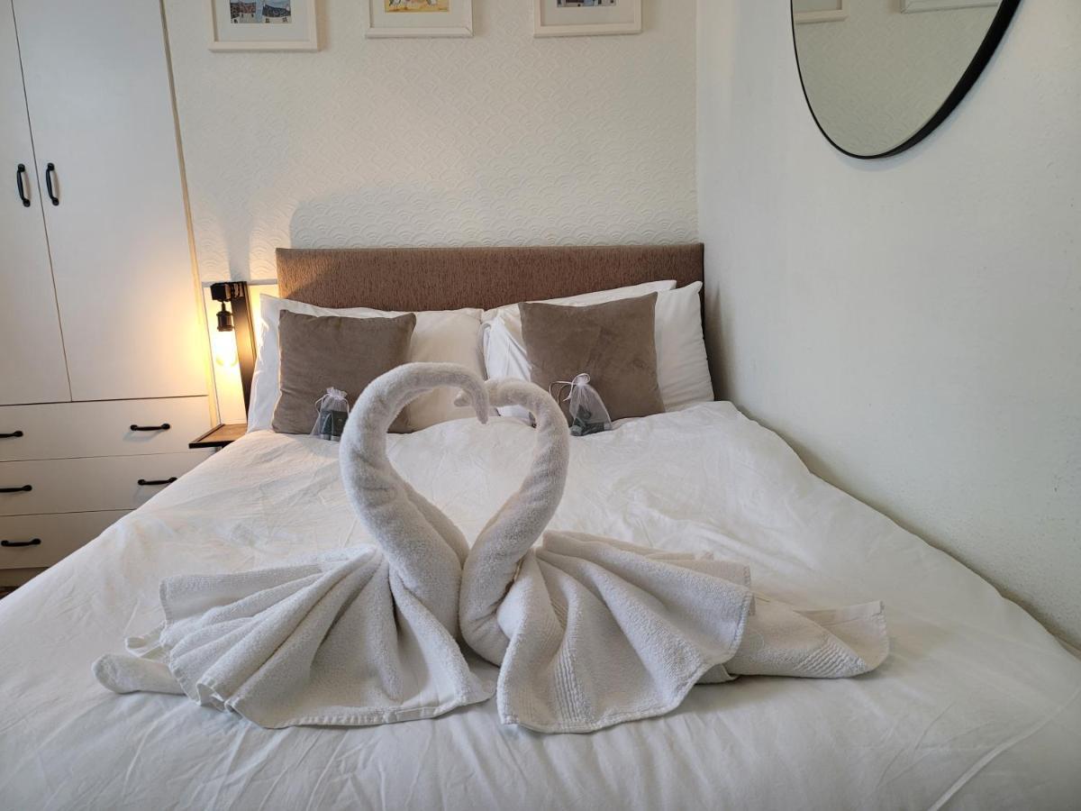 Seaside Ground Floor Flat Wifi & Free Parking * Scarborough